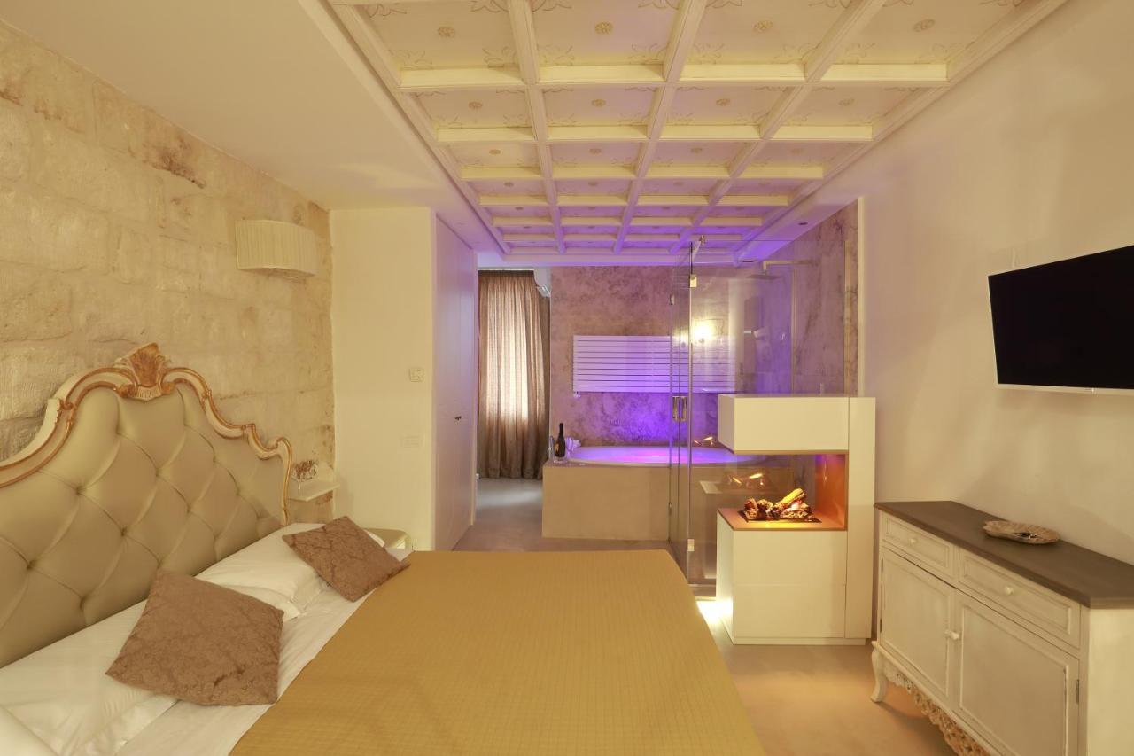 Palazzo Stapane Home Suite 9 - Luxury Living Monopoli Buitenkant foto