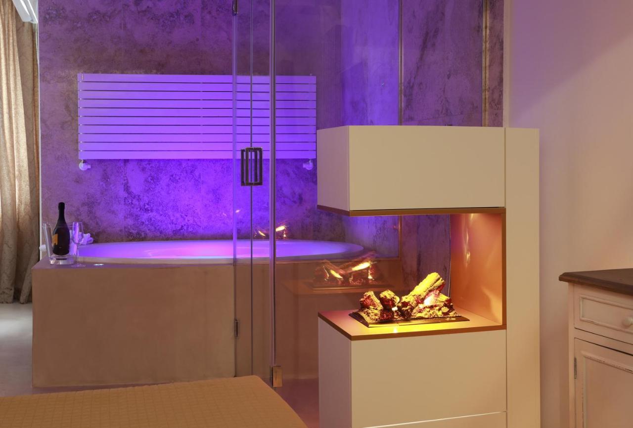 Palazzo Stapane Home Suite 9 - Luxury Living Monopoli Buitenkant foto