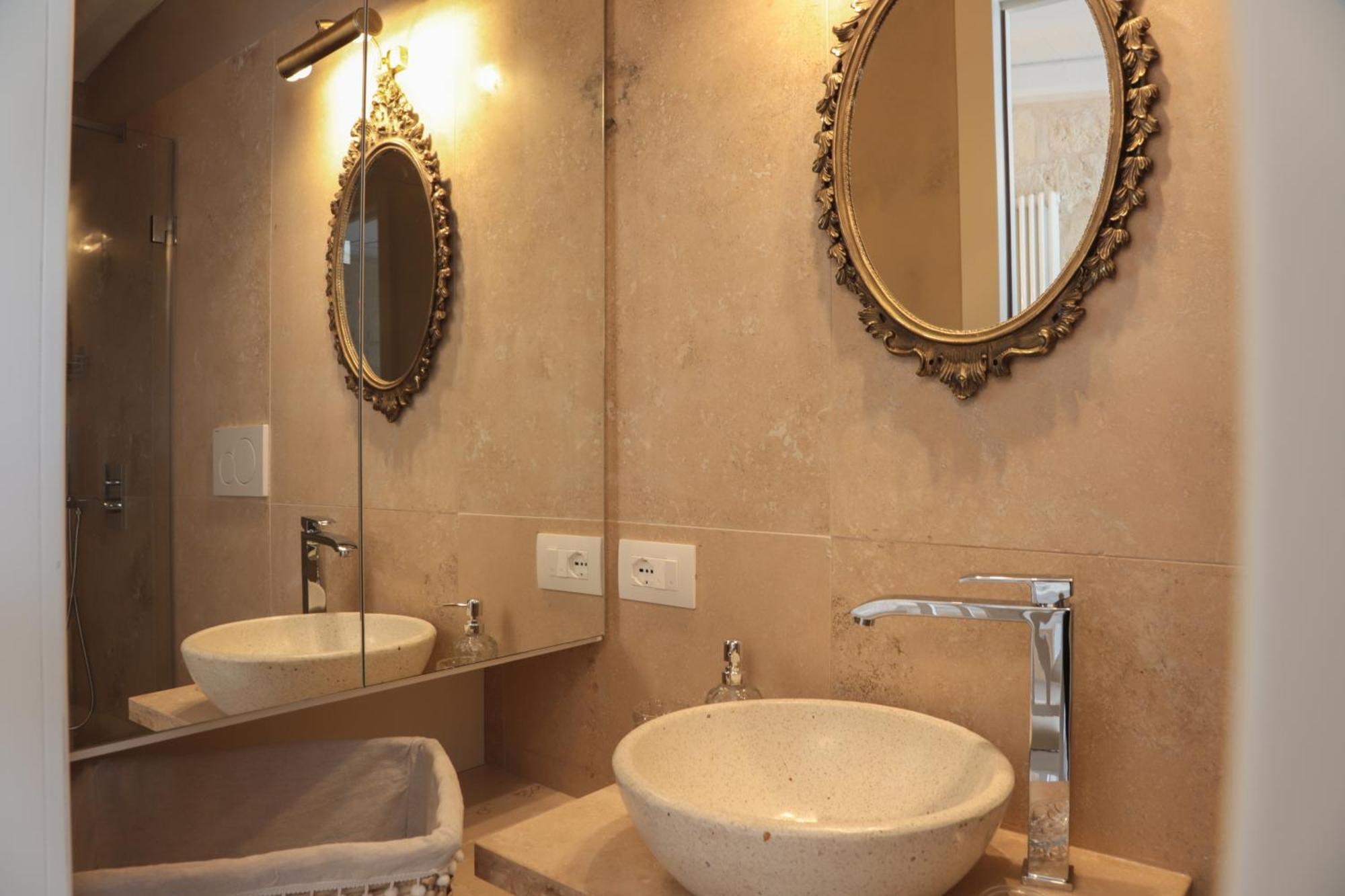 Palazzo Stapane Home Suite 9 - Luxury Living Monopoli Buitenkant foto