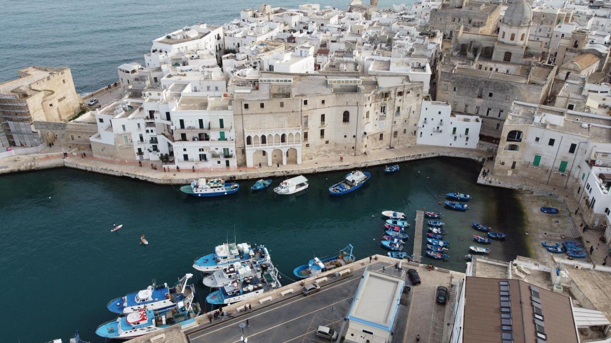 Palazzo Stapane Home Suite 9 - Luxury Living Monopoli Buitenkant foto