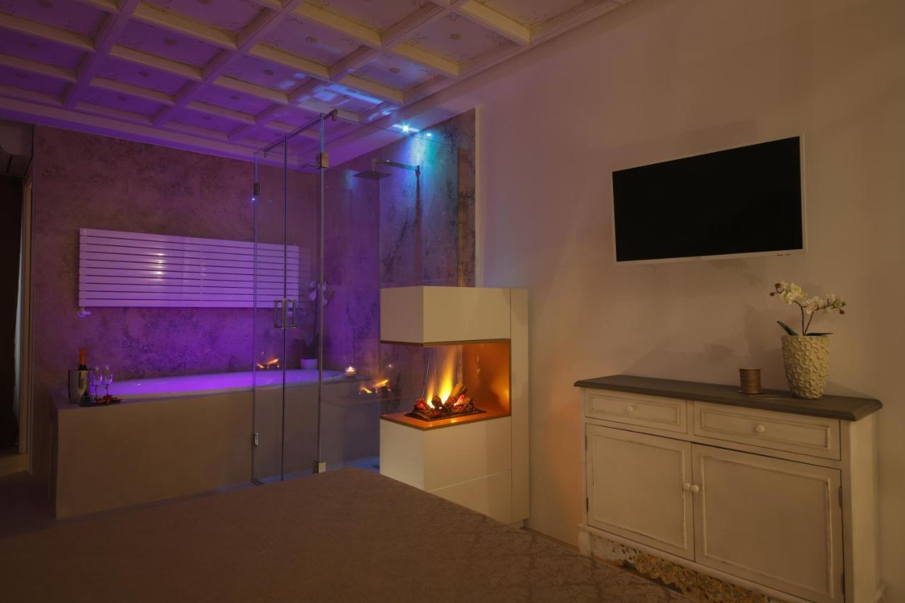 Palazzo Stapane Home Suite 9 - Luxury Living Monopoli Buitenkant foto
