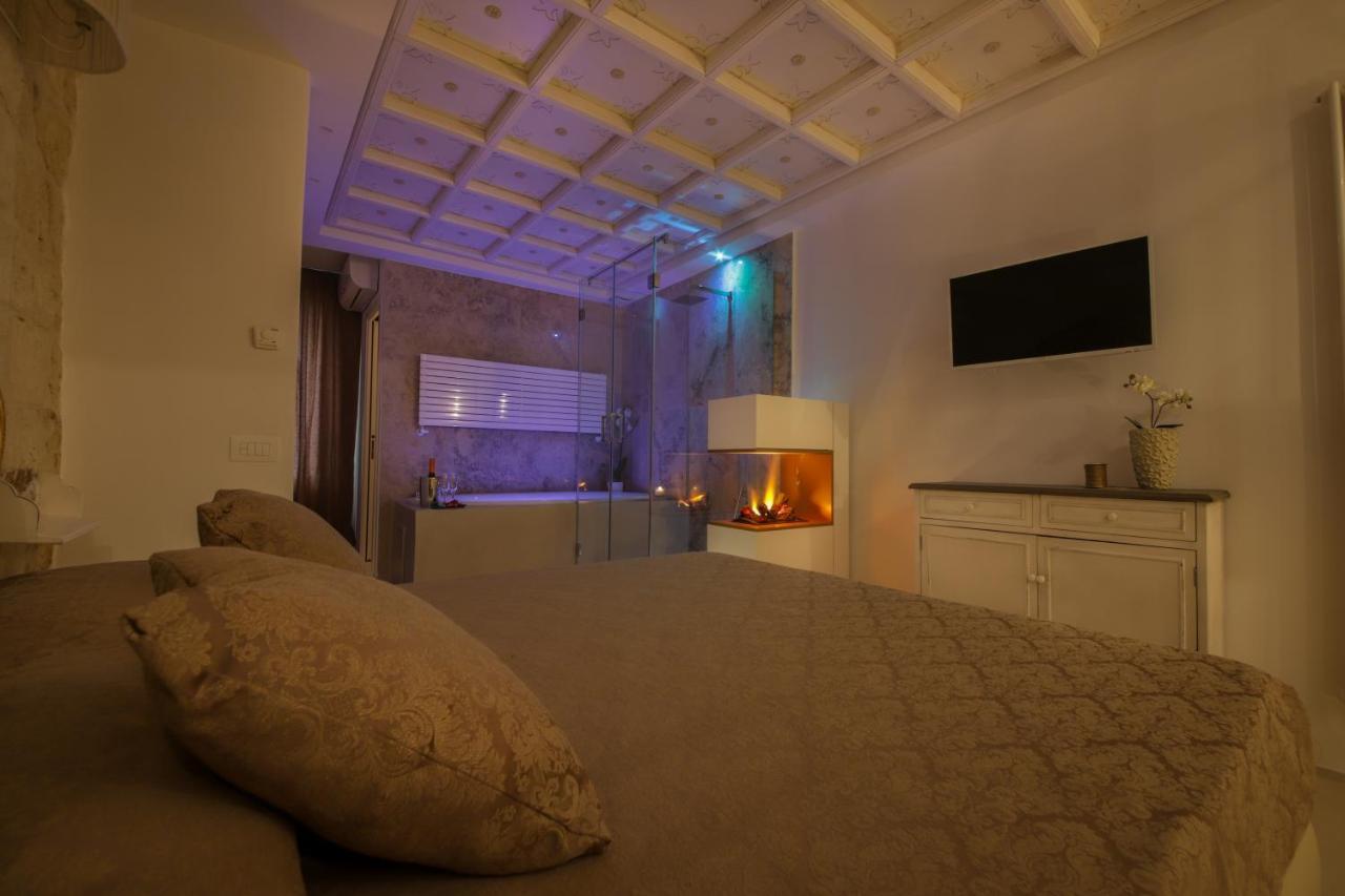 Palazzo Stapane Home Suite 9 - Luxury Living Monopoli Buitenkant foto