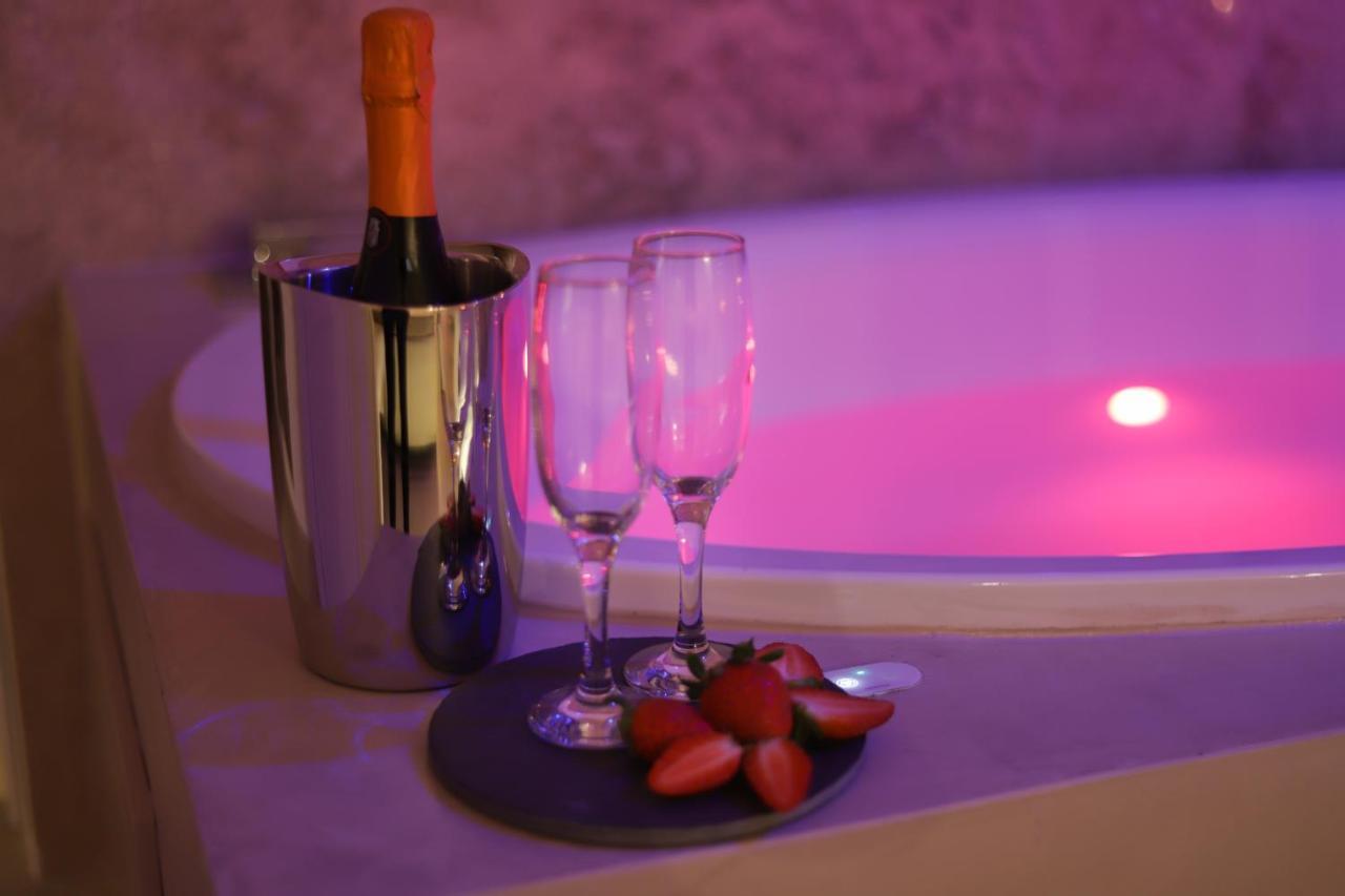 Palazzo Stapane Home Suite 9 - Luxury Living Monopoli Buitenkant foto